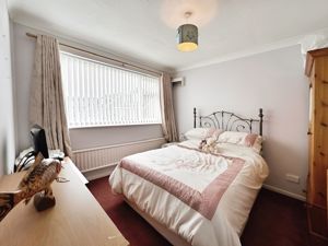 WINDSOR COURT- click for photo gallery